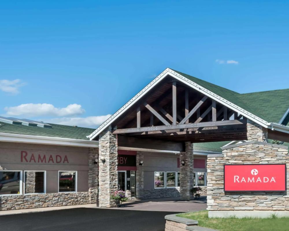 Stony Plain Inn and Suites