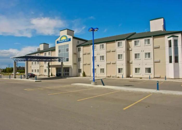 Days Inn by Wyndham Stony Plain