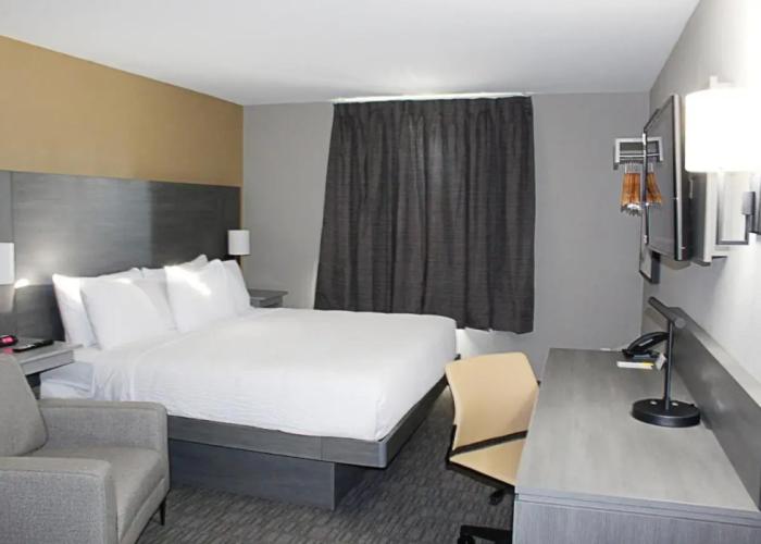 Days Inn by Wyndham Stony Plain
