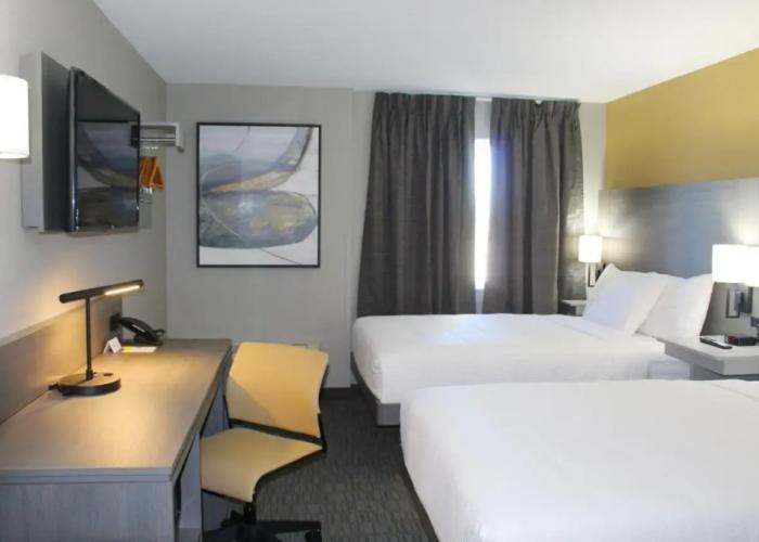 Days Inn by Wyndham Stony Plain