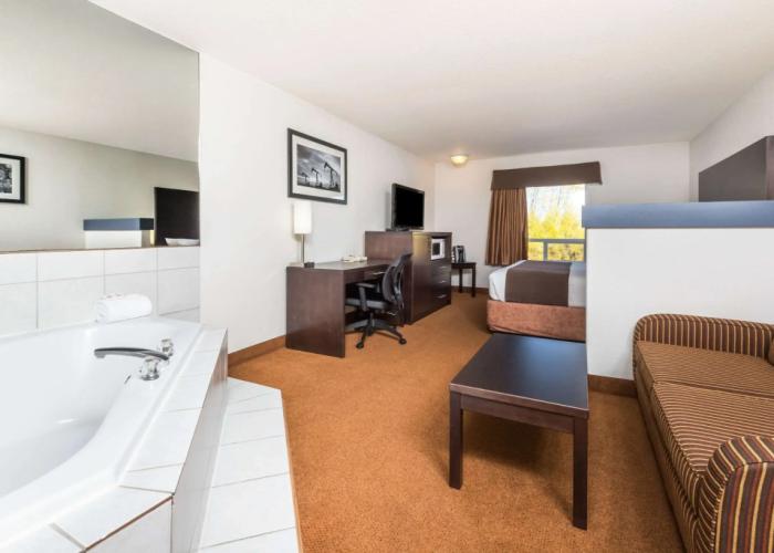 Super 8 by Wyndham Vermilion AB