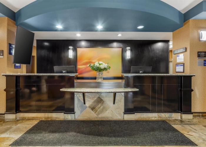 Best Western Wainwright Inn & Suites