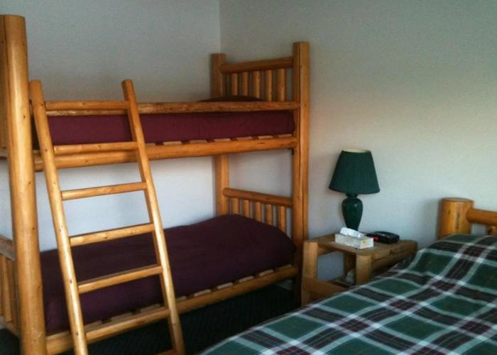 Bear's Claw Lodge