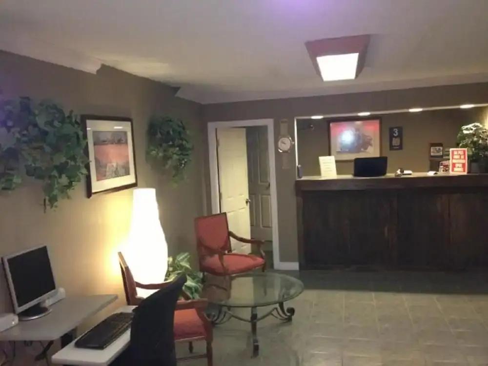 фото Cache Creek Inn