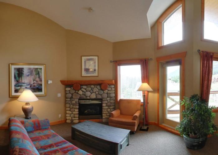 Lizard Creek Lodge
