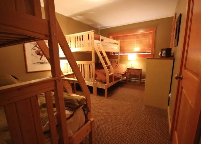 Pinnacle Ridge Chalets by Fernie Lodging