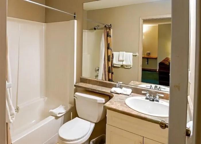 Polar Peak Lodges by Fernie Lodging CO
