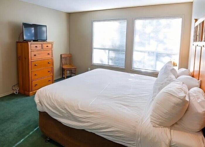 Polar Peak Lodges by Fernie Lodging CO