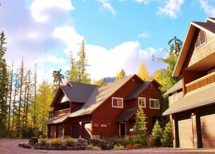 Polar Peak Lodges by Fernie Lodging CO