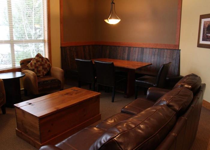 Timberline Lodges by Fernie Lodging Company