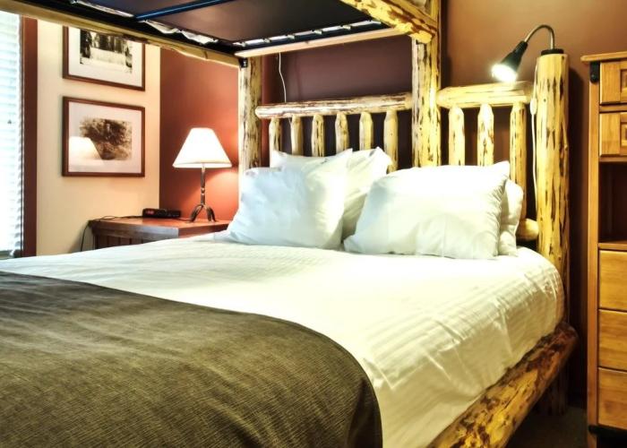 Snow Creek Lodge by Fernie Lodging Co