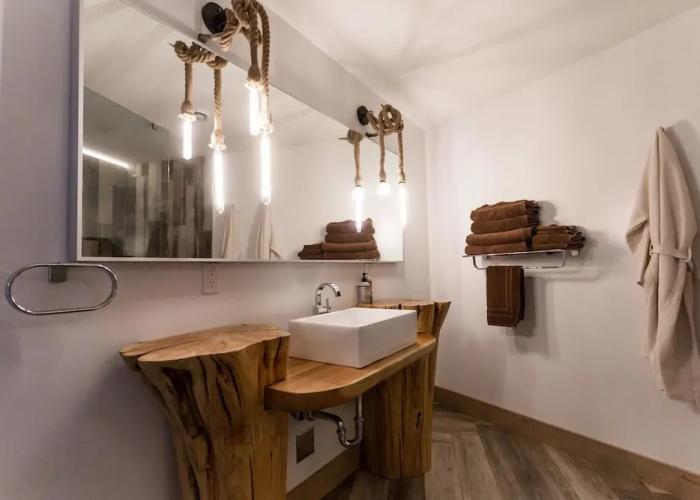 Blackstone B&B