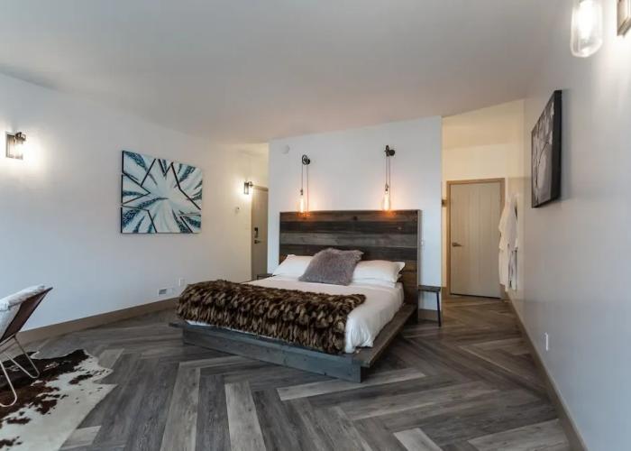Blackstone B&B