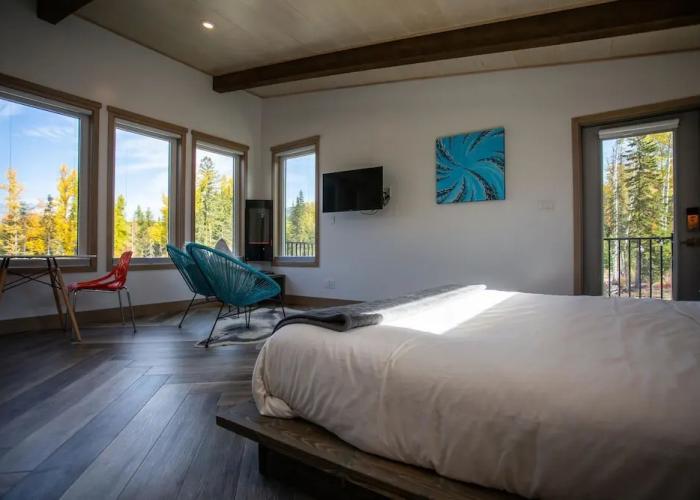 Blackstone B&B