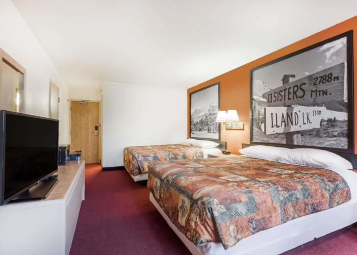 Fernie Fox Hotel