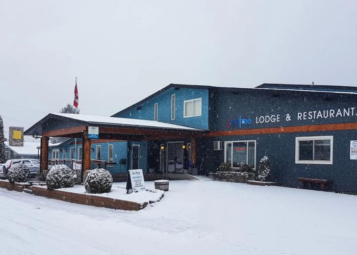 Red Tree Lodge
