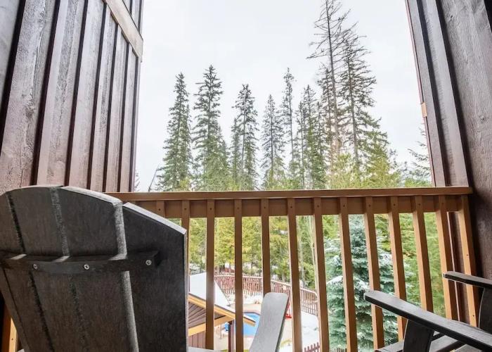 Timberline Lodges by Fernie Lodging Co