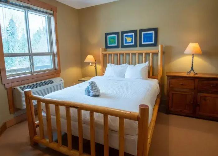 Timberline Lodges by Fernie Lodging Co
