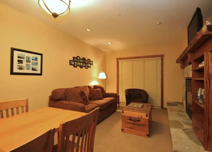 Snow Creek Lodge by Fernie Lodging Co
