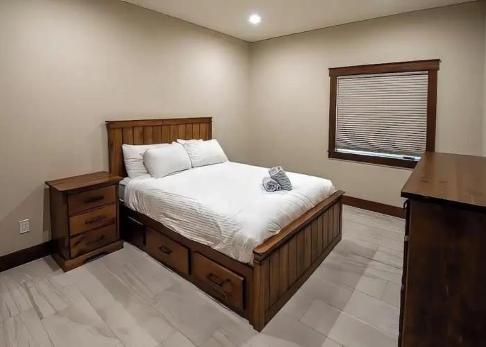 Snow Creek Cabins by Fernie Lodging Co.