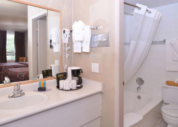 Canadas Best Value Inn and Suites Fernie
