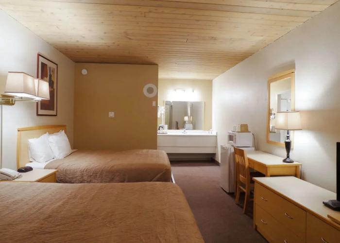 Canadas Best Value Inn and Suites Fernie