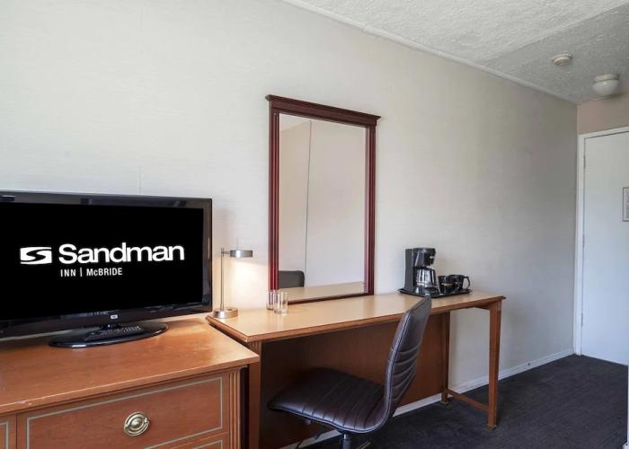 Sandman Inn McBride