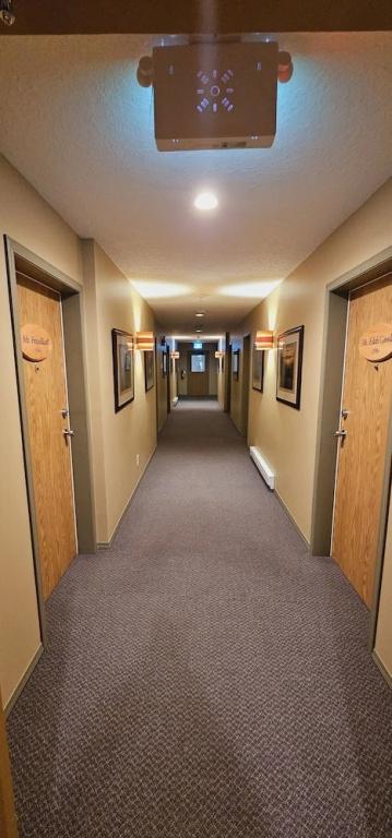 фото Raven's Nest Hotel
