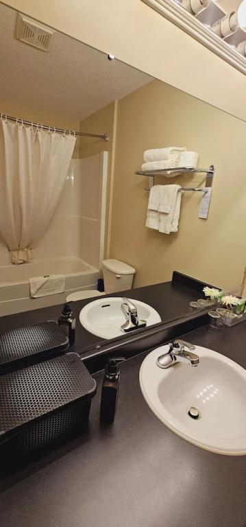 фото Raven's Nest Hotel