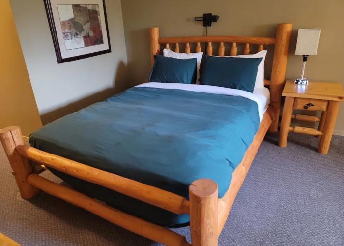 Raven's Nest Hotel