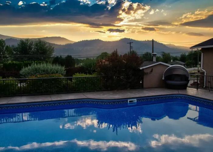 Uncorked Bed & Breakfast