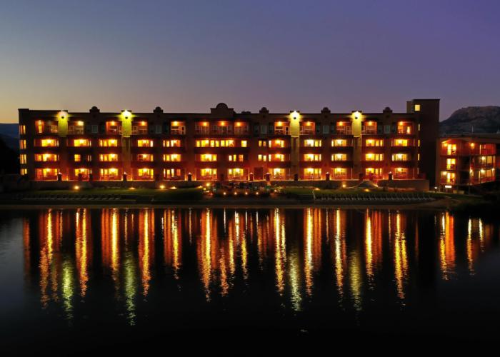 Holiday Inn Hotel & Suites Osoyoos by IHG