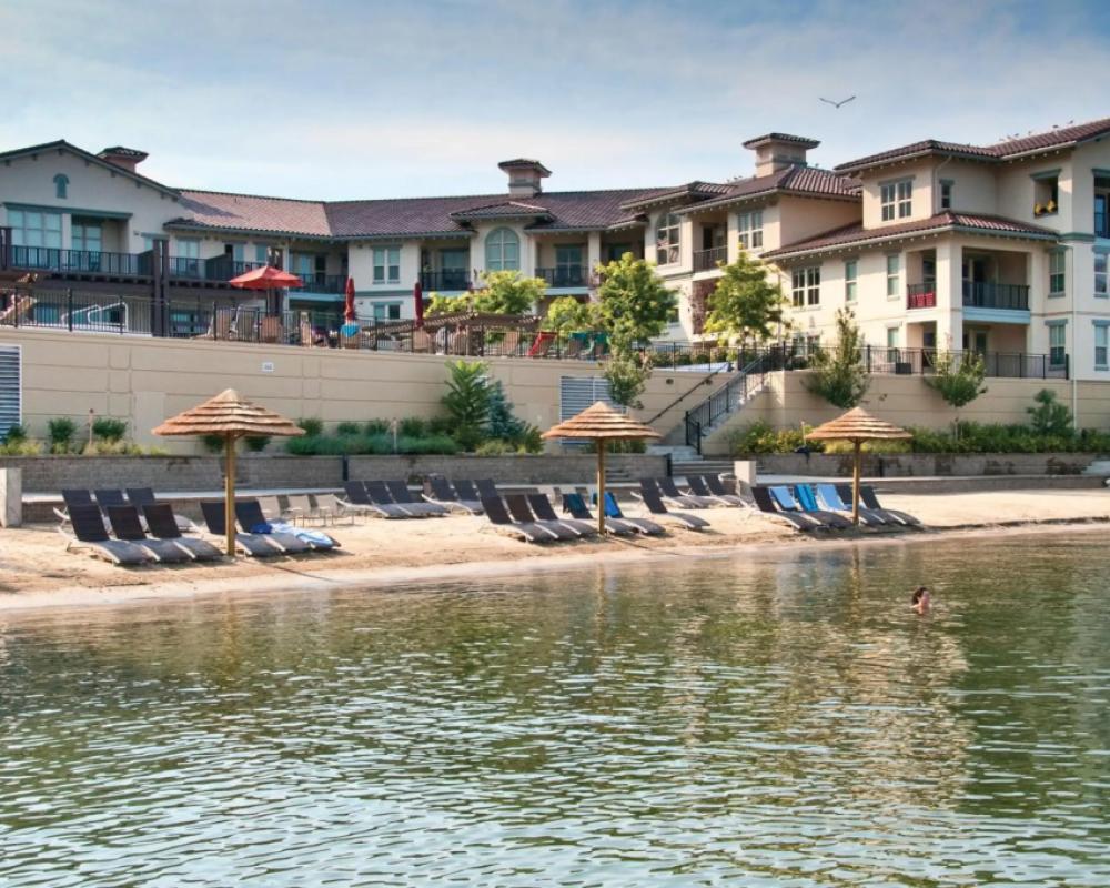 фото Walnut Beach Resort