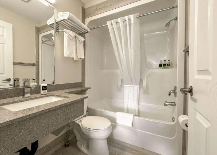 Coast Osoyoos Beach Hotel