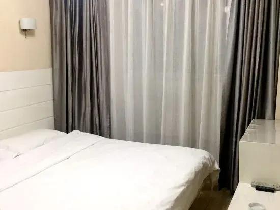 Home Huayi Hotel(Changchun East Bridge)