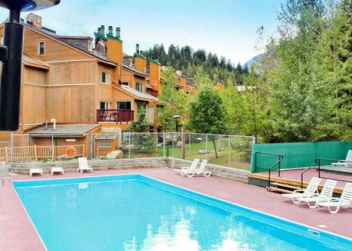 Panorama Vacation Retreat at Horsethief Lodge