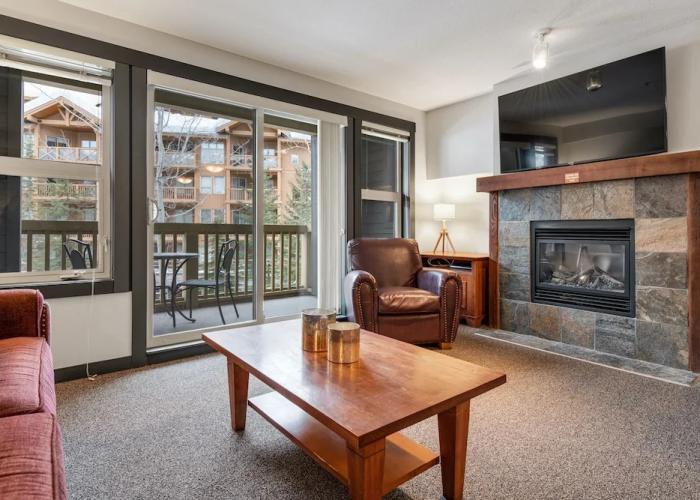SPACIOUS Studio | Ski In/Out | Pool & Hot Tubs | in the Heart of PANORAMA RESORT