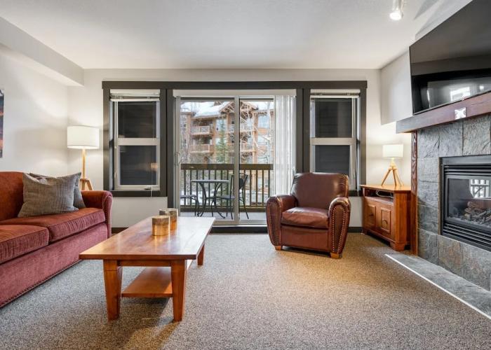 SPACIOUS Studio | Ski In/Out | Pool & Hot Tubs | in the Heart of PANORAMA RESORT