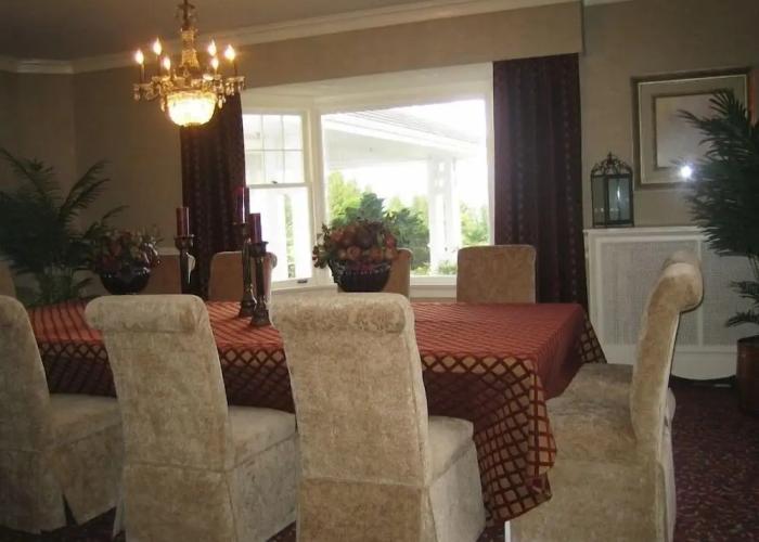 Crown Mansion Boutique Hotel & Villas