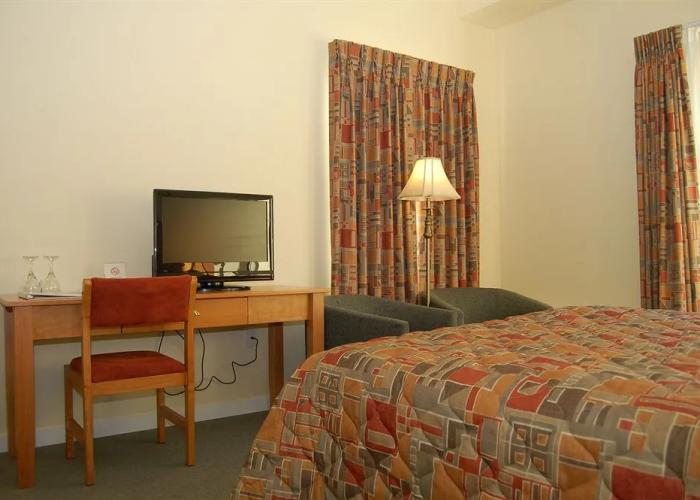 Summerland Motel