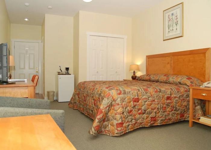 Summerland Motel