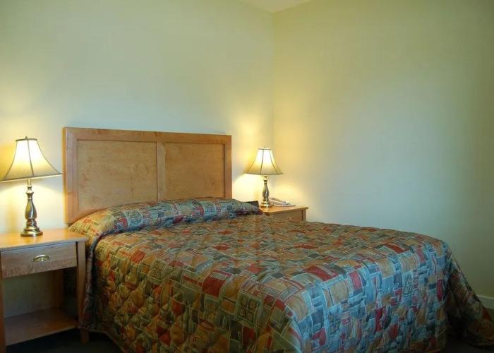 Summerland Motel