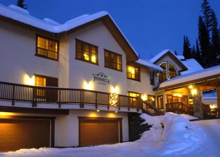 The Pinnacle Lodge