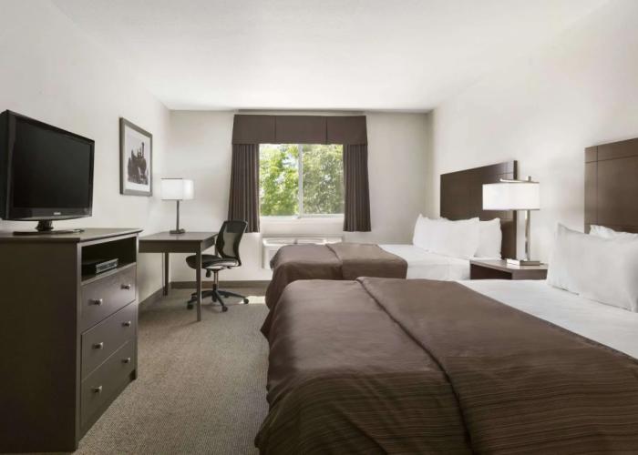 Days Inn by Wyndham Steinbach