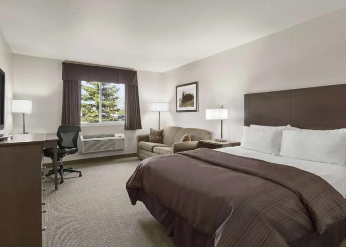 Days Inn by Wyndham Steinbach