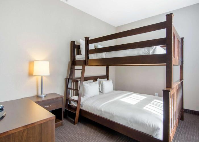 Comfort Inn & Suites