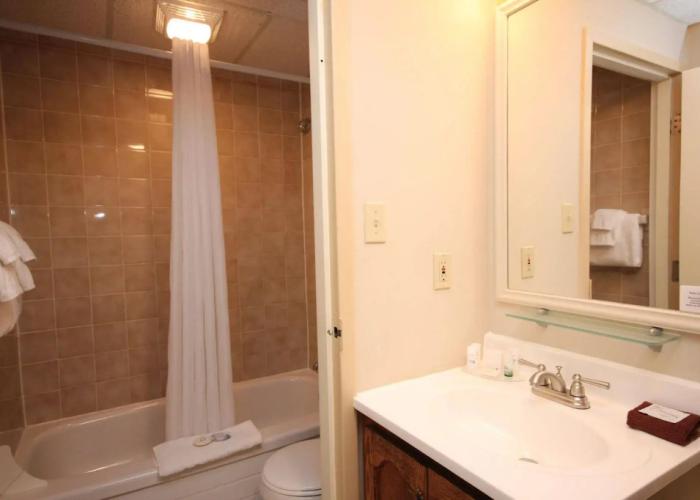 Saint Andrews Inn & Suites
