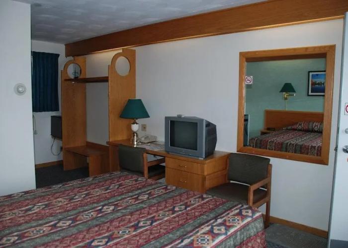 Lakeview Inn