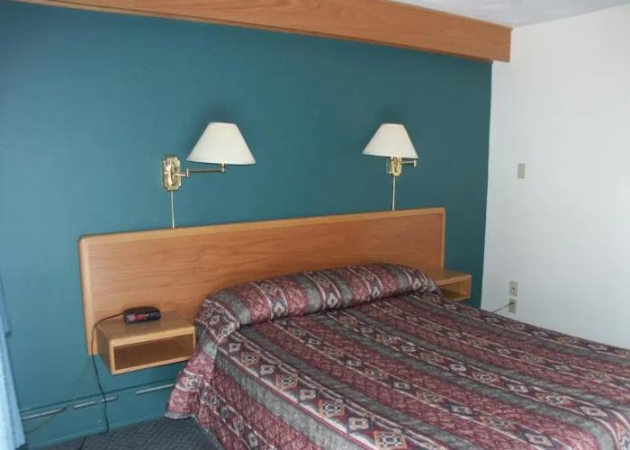 Lakeview Inn