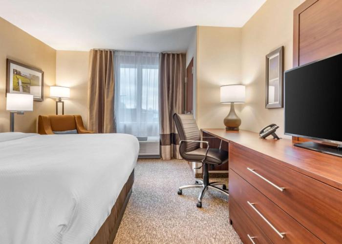 Comfort Inn & Suites